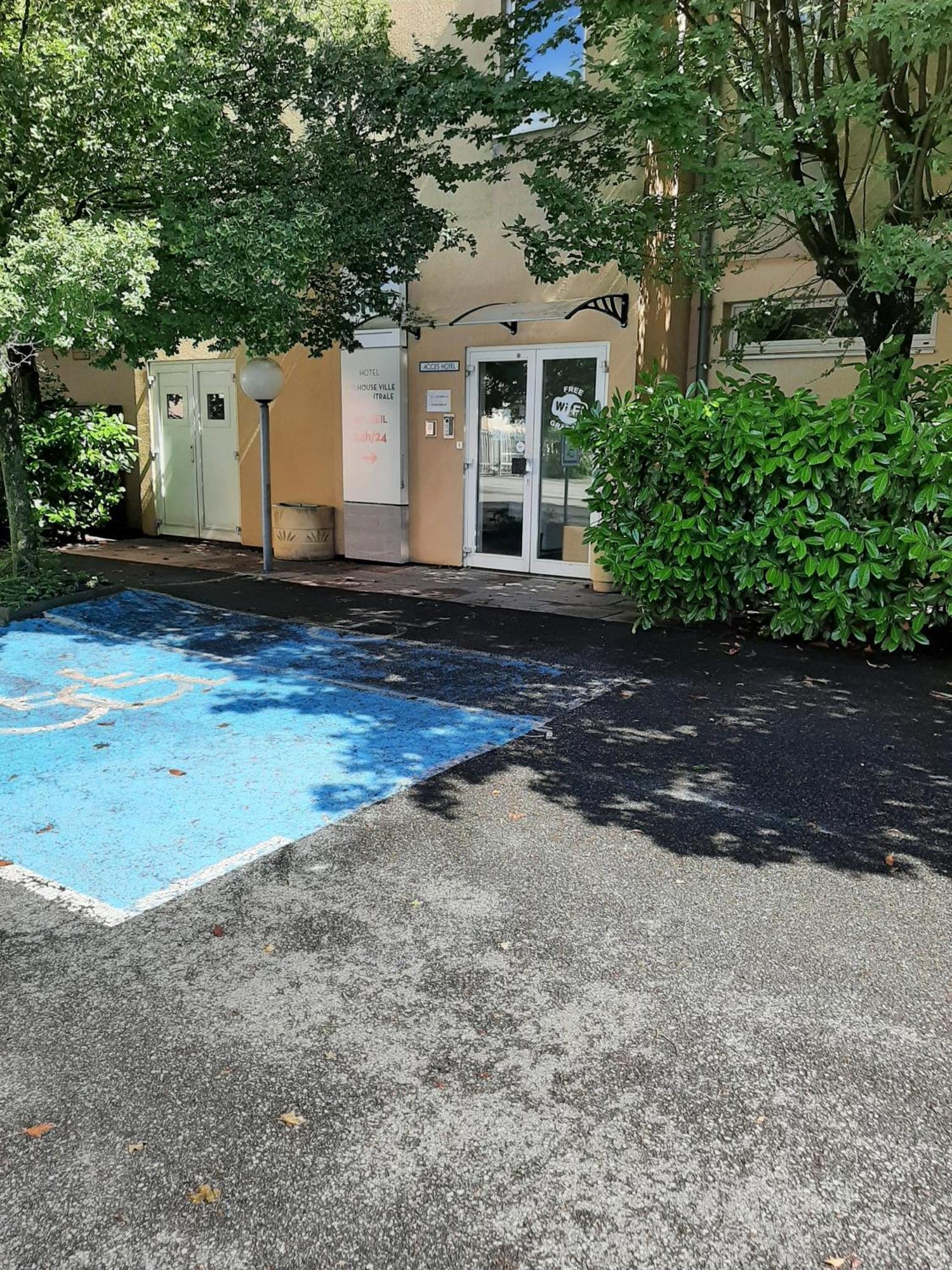 Brit Hotel Mulhouse Centre Bagian luar foto